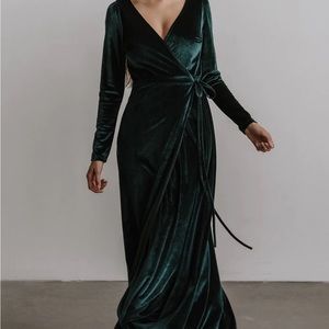 Esmeralda Velvet Wrap Maxi Dress (emerald green)